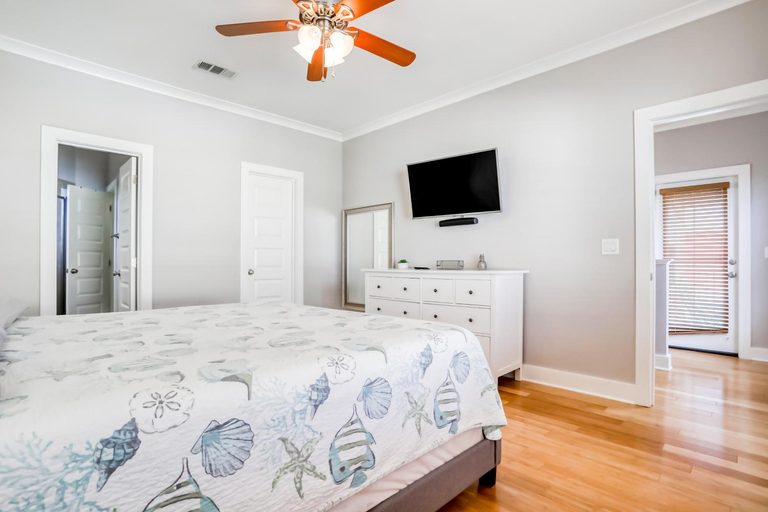 Bedroom 3, Sunny Side Up, Walton