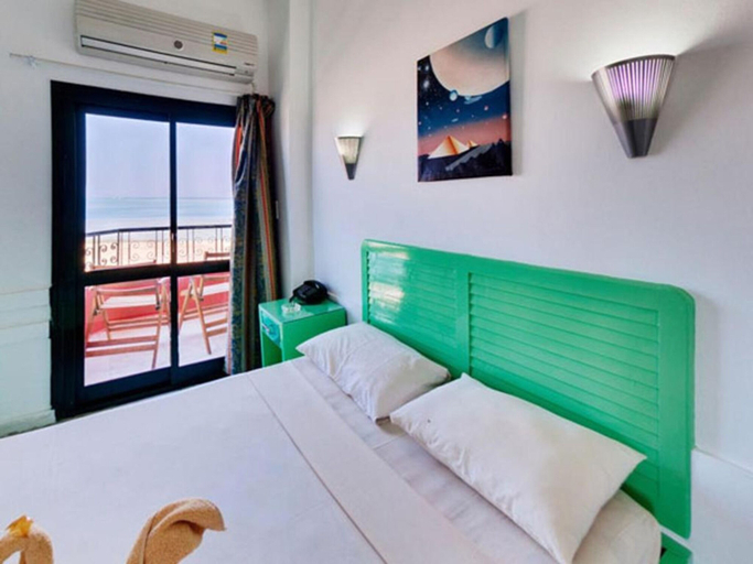 Bedroom 3, Sea View Hotel, Al-Ghurdaqah