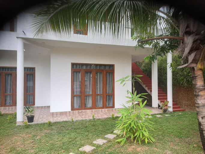 Others 3, Dream Residence, Gampaha