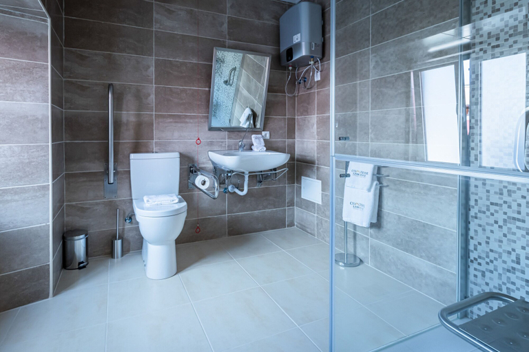 Bathroom 3, Comtesse Guesthouse by Homing, Lisbon
