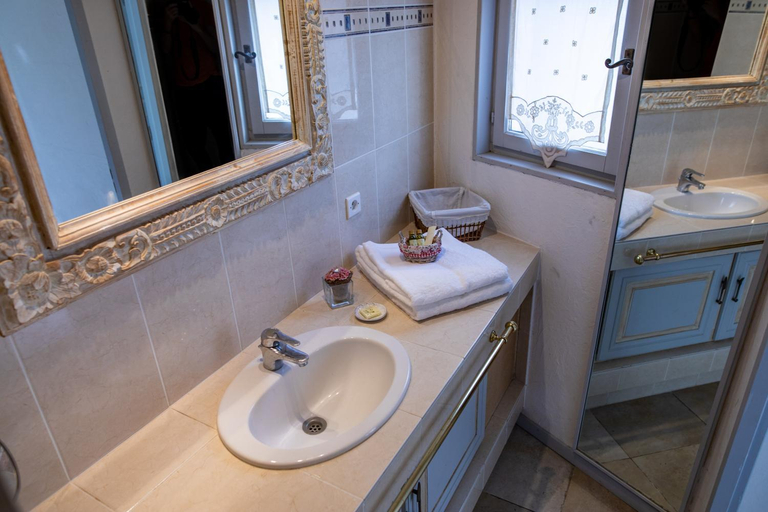 Bathroom 4, La Bastide du Murier, Var