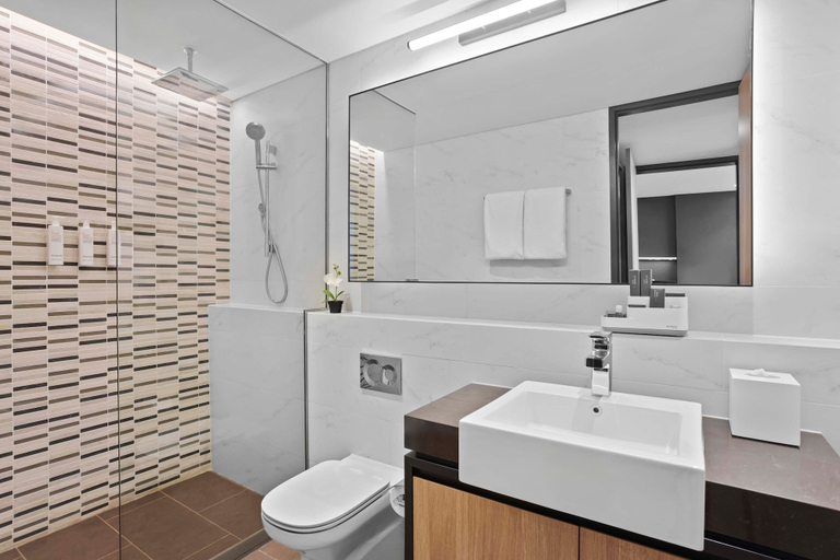 Bathroom 5, Marriott Executive Apartments Port Moresby, National Capital District