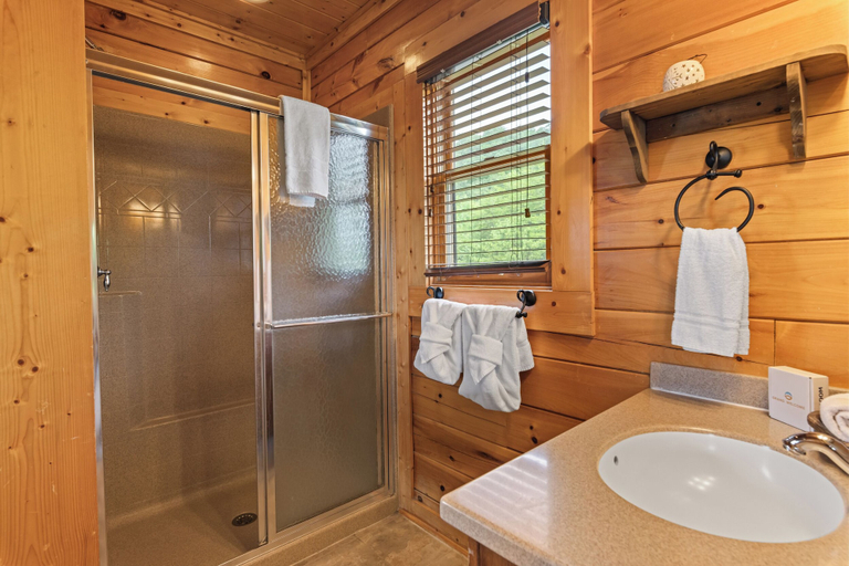 Bathroom 4, Bella Vista, Sevier