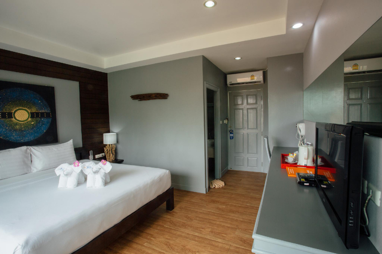 Bedroom 12