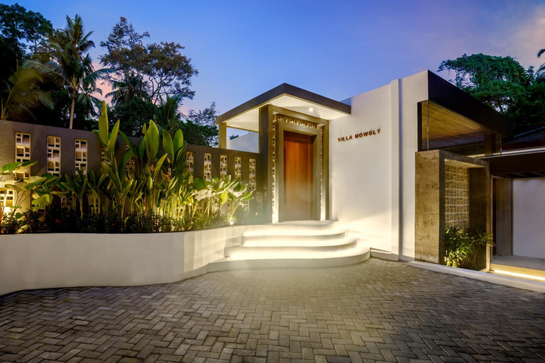 Exterior 8