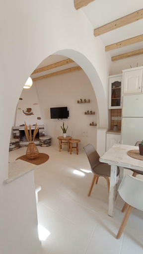 Facilities 3, Evdion Naxos Town, South Aegean