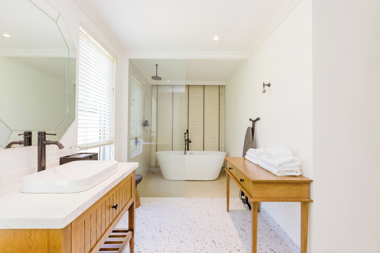 Bathroom 4, Nova Beachfront Haven Villa, Phan Thiết