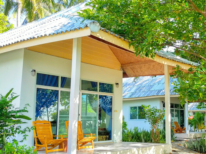 Exterior 3