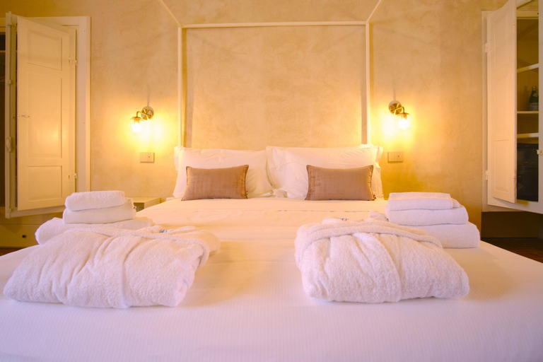Bedroom 2, Badia Giulia Prestigious Historical B&B, Lucca