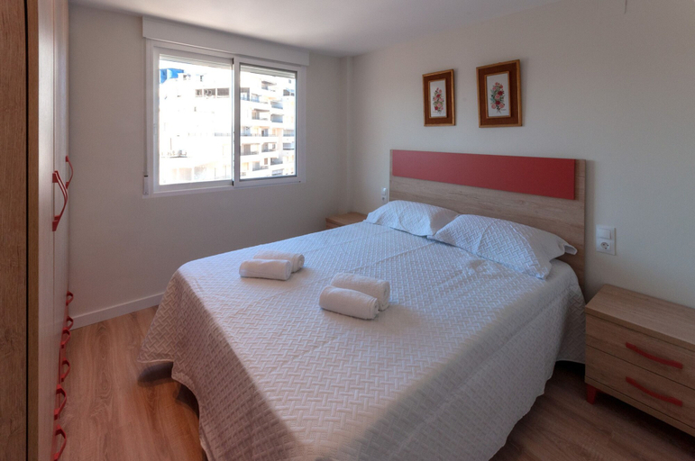 Bedroom 4, Torres Del Mar - Apartment In Grau I Platja, Valencia