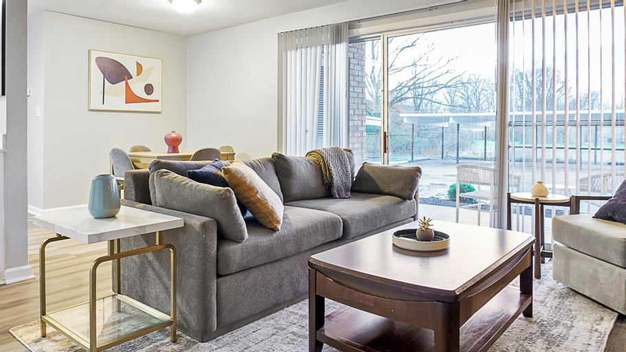 Fountain Parc Apartments By Barsala, Marion