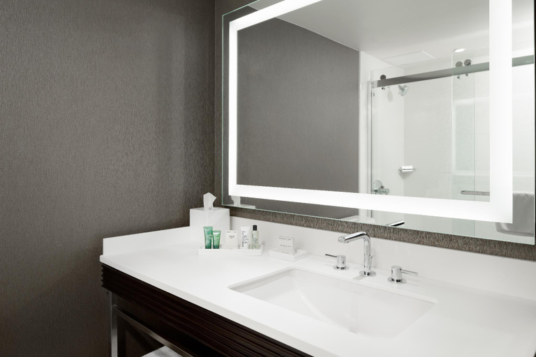 Bathroom 11