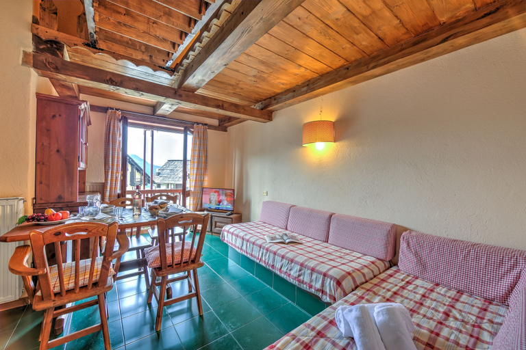 Room 3, Grange Hike Ski - 28D Sestriere, Torino