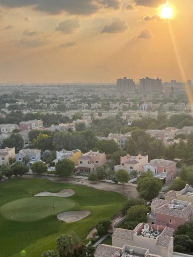 Others 5, Big studio, Dubai SportCity, parking included, Dubai