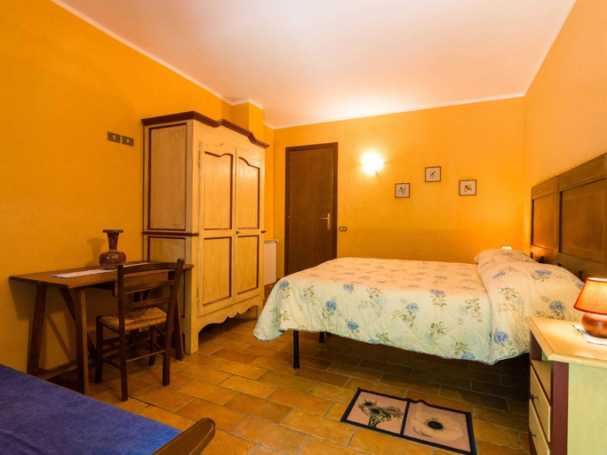 Bedroom 2, Holiday Home in Umbria Near Perugia, Perugia