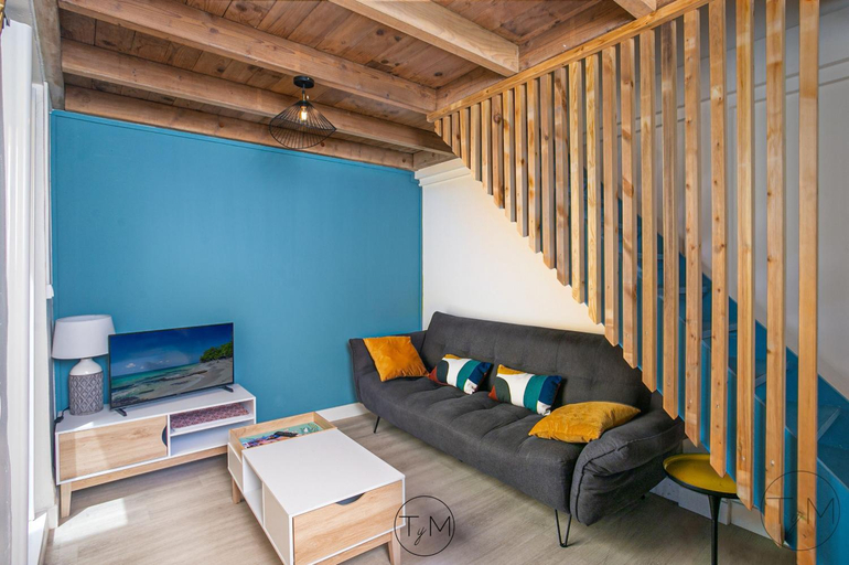 Shared lounge/TV area 4, Foyal City Center, Fort-de-France