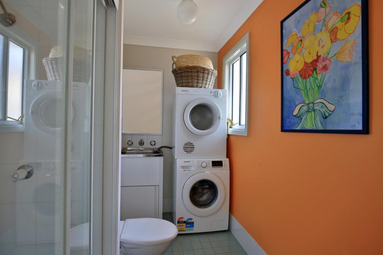 Bathroom 3, Innisfree I Pet Friendly I 2 Mins to Beach, Shoalhaven - Pt B