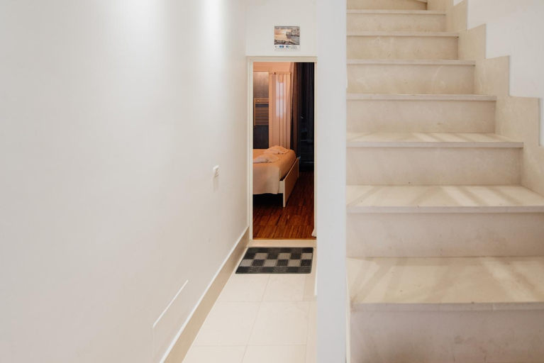 Others 2, Nell'Antico Borgo B&B, Bari