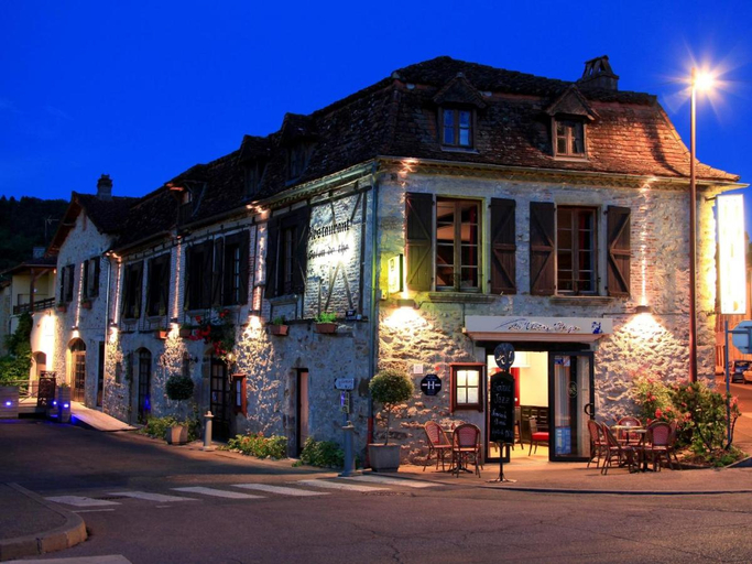 Exterior & Views 2, Logis Hotel Le Victor Hugo, Lot
