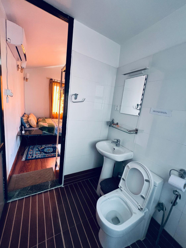 Bathroom 2, Avocado Accommodations - Tiny Cottages, Bagmati