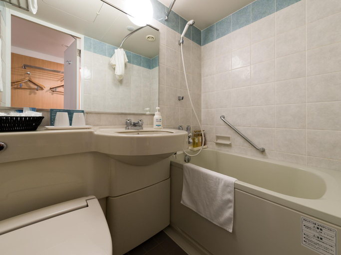 Bathroom 5