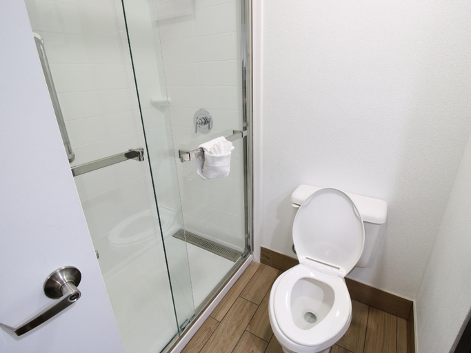 Bathroom 3