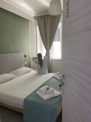 Others 5, B&B Baru, Salerno