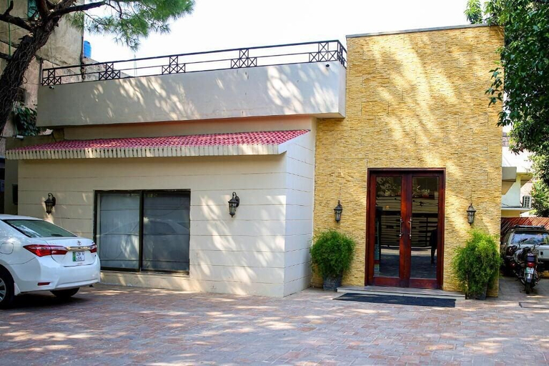 Exterior & Views, Shelton Residency, Lahore