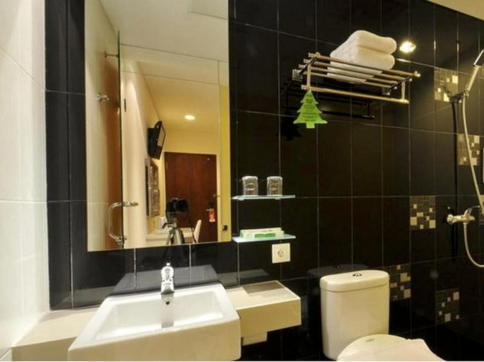 Bathroom 5