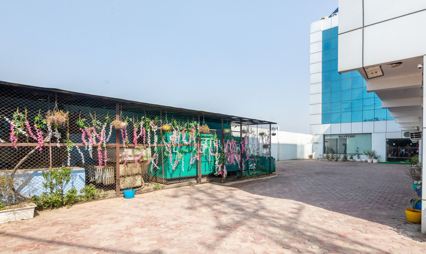 Exterior & Views 2, Treebo White Rock, Sohna Road, Gurgaon