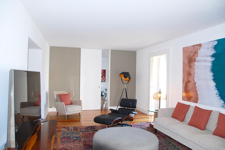 Others 5, Santa Catarina Luxury Apartment, Lisbon
