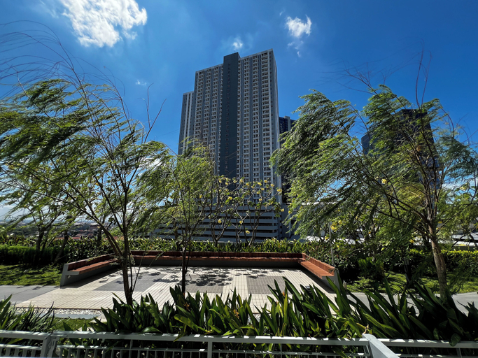 Exterior & Views, Relaxing 2Br At Anderson Supermall Mansion Apartment, Surabaya