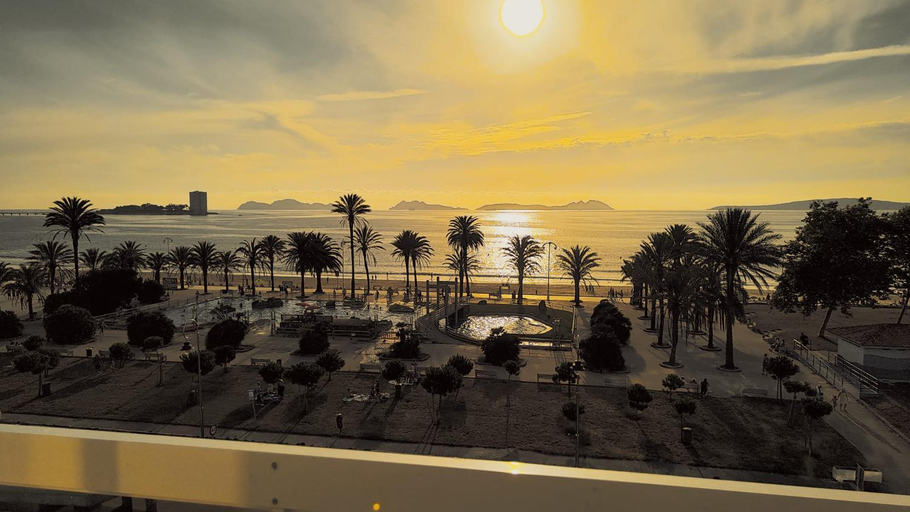 Others 5, Samil Apartment, primera linea de playa con Wifi y Garaje, Pontevedra