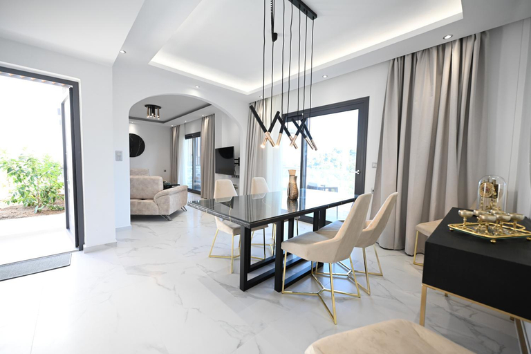 3, ROYAL VIEW VILLAS, Thessaly