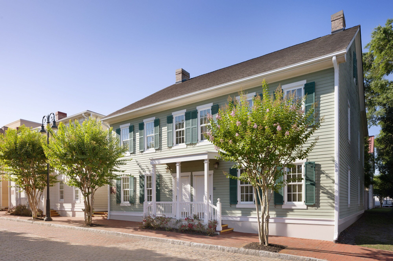 Exterior 11