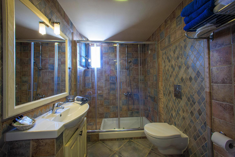 Bathroom 3, Castello Antico Hotel, Peloponnese