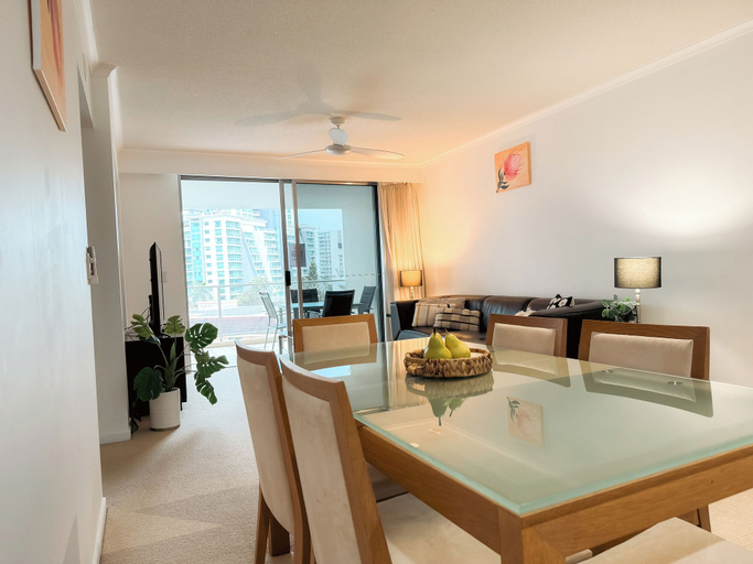 Dining Room 8