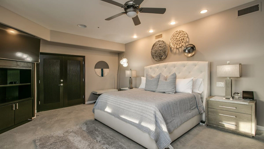 Bedroom 2, Stunning Private & Modern N. Scottsdale Estate!, Maricopa
