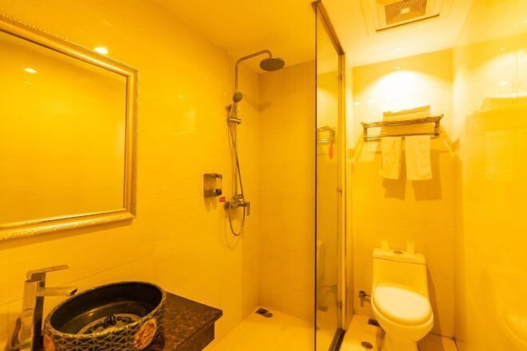 Bathroom 3, Tangguo Fashion Hotel, Wuhan