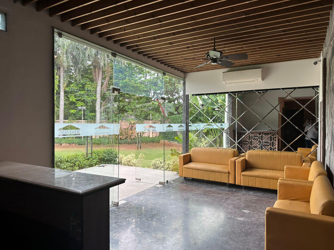 Public Area 2, Windsor House, Hyderabad
