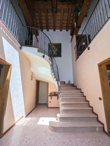 Others 4, Villa Iris, Treviso