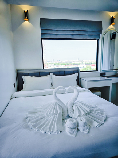 Bedroom 2, TV-Tower 1, Ruessei Kaev