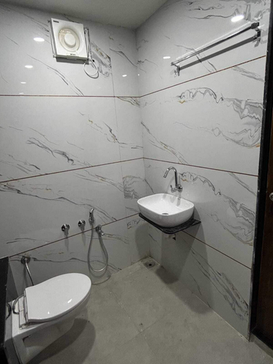 Bathroom 2, Mahadev Home Stay, Narmada