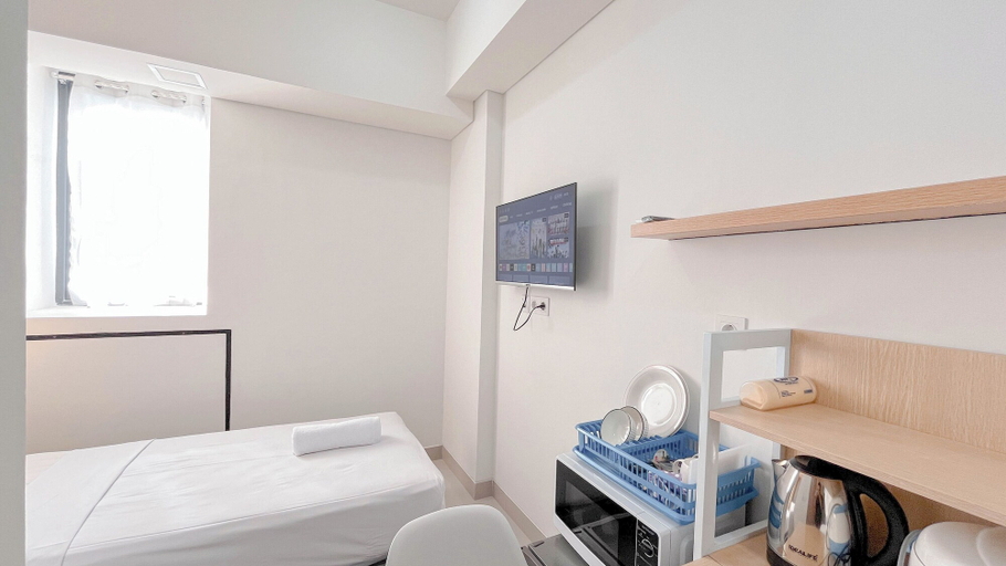 Bedroom 3, Good Studio (No Kitchen) Apartment Bandaraya - Tallasa City Makassar, Makassar