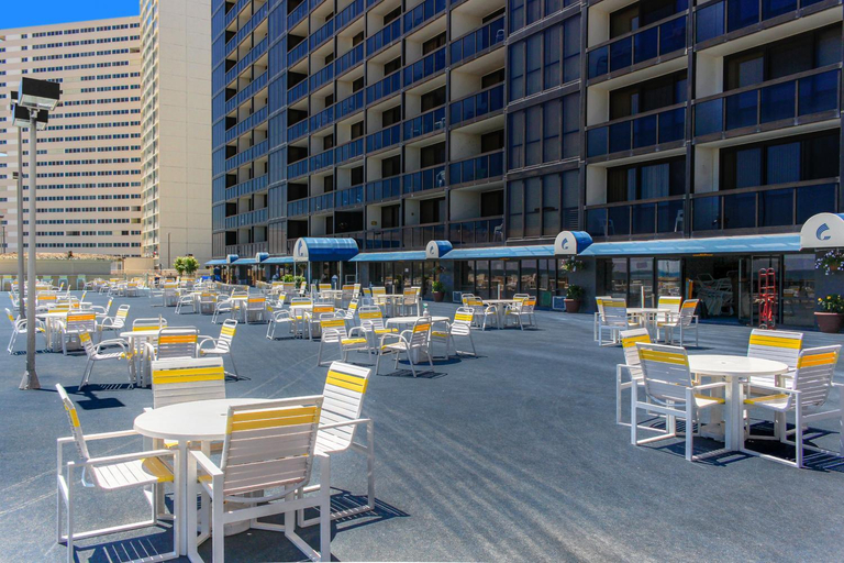 Food & Drinks, Golden Sands 618, Worcester
