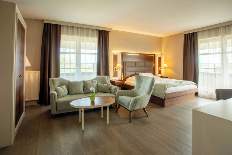 Bedroom 2, City Hotel Frankfurt am Main Bad Vilbel, Wetteraukreis
