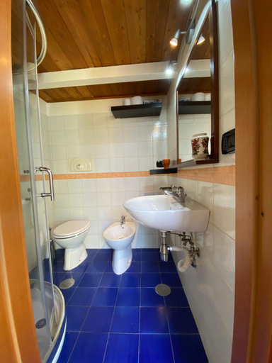 Bathroom 2, Fantastica Sanita, Napoli