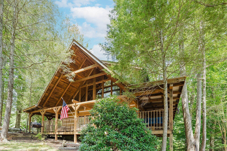 Exterior & Views 2, Big Kahuna Lodge, Sevier