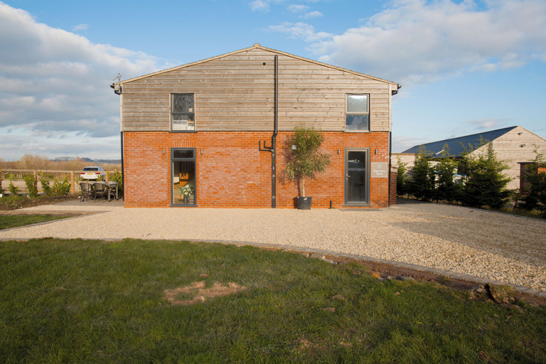 Exterior & Views 2, Discovery Barn Luxury 2 BD Conversion, Worcestershire