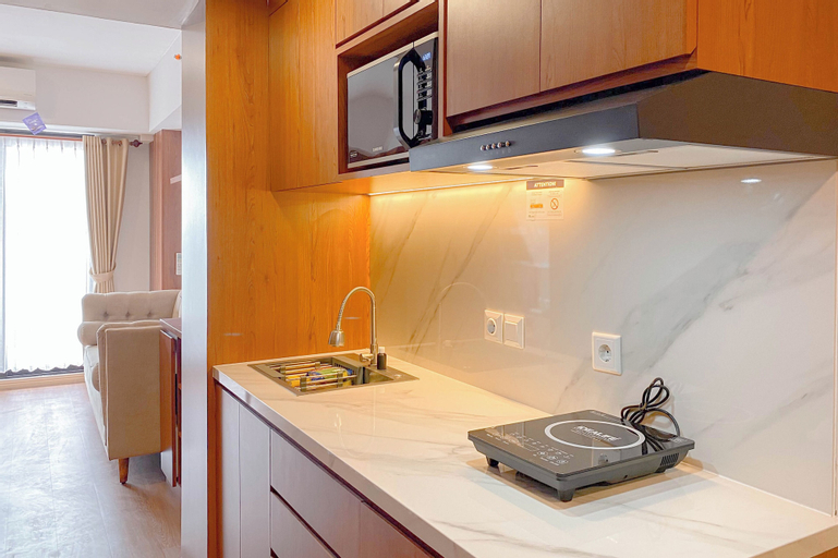 Private kitchen 4, Well Designed 2Br Meikarta Apartment, Cikarang